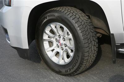 2019 GMC Yukon XL SLT   - Photo 3 - Strasburg, PA 17579