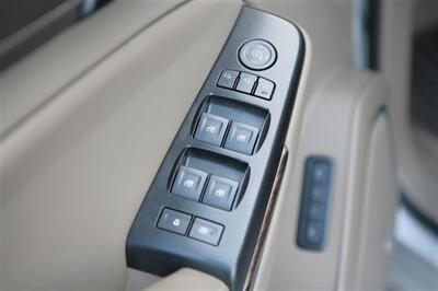 2019 GMC Yukon XL SLT   - Photo 9 - Strasburg, PA 17579