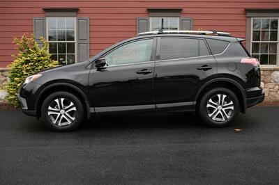 2017 Toyota RAV4 LE AWD   - Photo 4 - Strasburg, PA 17579