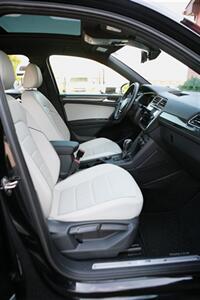 2020 Volkswagen Tiguan SEL Premium R-Line 4Motion   - Photo 18 - Strasburg, PA 17579