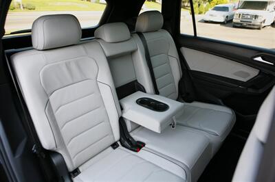 2020 Volkswagen Tiguan SEL Premium R-Line 4Motion   - Photo 17 - Strasburg, PA 17579