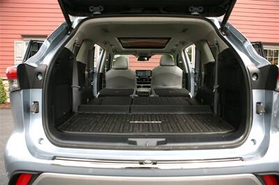 2021 Toyota Highlander Platinum AWD   - Photo 19 - Strasburg, PA 17579