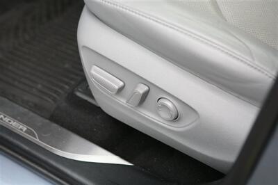 2021 Toyota Highlander Platinum AWD   - Photo 12 - Strasburg, PA 17579