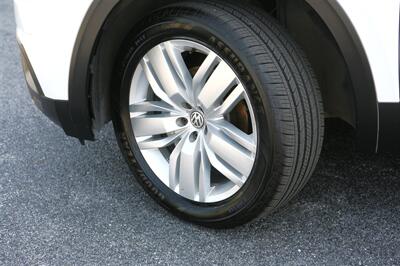 2019 Volkswagen Atlas V6 SE w/tech AWD   - Photo 3 - Strasburg, PA 17579