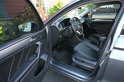 2022 Volkswagen Tiguan SE FWD   - Photo 8 - Strasburg, PA 17579