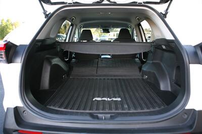 2021 Toyota RAV4 Hybrid LE AWD   - Photo 13 - Strasburg, PA 17579