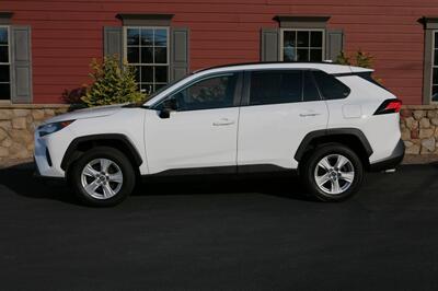 2021 Toyota RAV4 Hybrid LE AWD   - Photo 4 - Strasburg, PA 17579