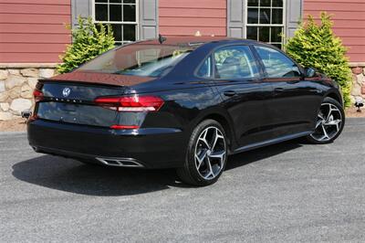 2020 Volkswagen Passat R-Line   - Photo 5 - Strasburg, PA 17579
