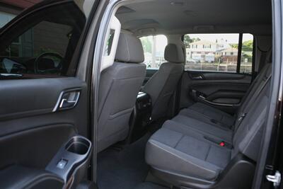 2020 Chevrolet Suburban LS 2WD - Photo 13 - Strasburg, PA 17579