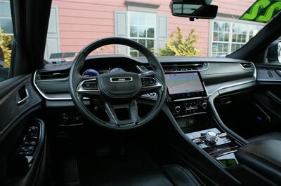 2022 Jeep Grand Cherokee L Overland - Photo 13 - Strasburg, PA 17579