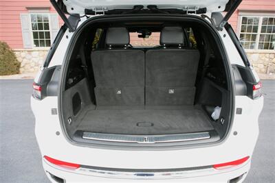 2022 Jeep Grand Cherokee L Overland - Photo 16 - Strasburg, PA 17579