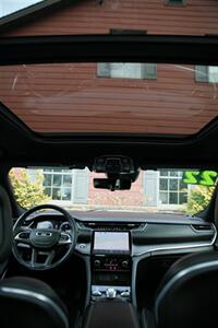 2022 Jeep Grand Cherokee L Overland - Photo 23 - Strasburg, PA 17579