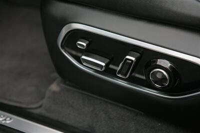 2022 Jeep Grand Cherokee L Overland - Photo 11 - Strasburg, PA 17579