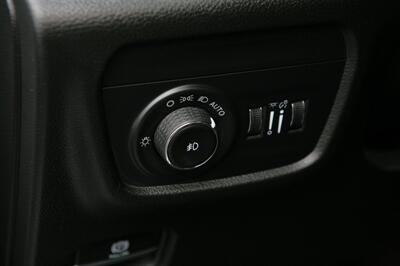 2022 Jeep Grand Cherokee L Overland - Photo 12 - Strasburg, PA 17579