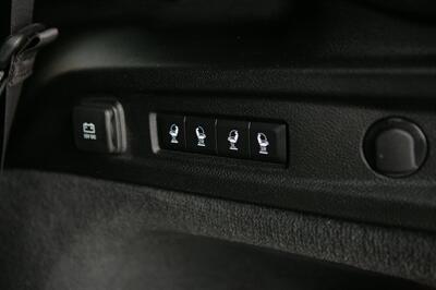 2022 Jeep Grand Cherokee L Overland - Photo 17 - Strasburg, PA 17579