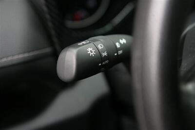 2021 Toyota RAV4 XLE AWD   - Photo 11 - Strasburg, PA 17579