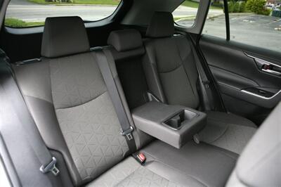 2021 Toyota RAV4 XLE AWD   - Photo 16 - Strasburg, PA 17579