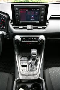 2021 Toyota RAV4 XLE AWD   - Photo 20 - Strasburg, PA 17579