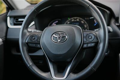 2019 Toyota RAV4 Hybrid Limited   - Photo 20 - Strasburg, PA 17579
