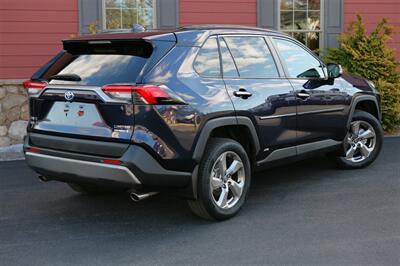 2019 Toyota RAV4 Hybrid Limited   - Photo 5 - Strasburg, PA 17579