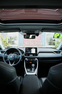 2019 Toyota RAV4 Hybrid Limited   - Photo 19 - Strasburg, PA 17579
