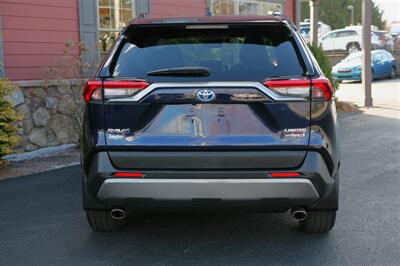 2019 Toyota RAV4 Hybrid Limited   - Photo 6 - Strasburg, PA 17579