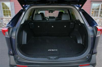 2019 Toyota RAV4 Hybrid Limited   - Photo 15 - Strasburg, PA 17579