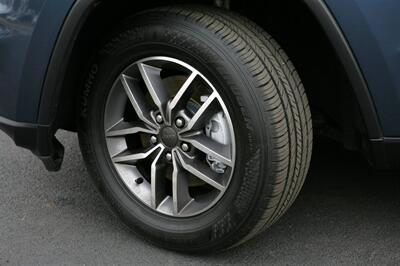 2021 Jeep Grand Cherokee Limited 4X4 - Photo 3 - Strasburg, PA 17579