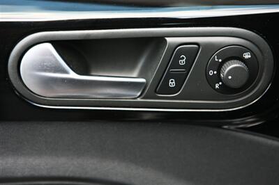 2013 Volkswagen Beetle Turbo PZEV   - Photo 10 - Strasburg, PA 17579