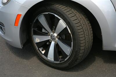 2013 Volkswagen Beetle Turbo PZEV   - Photo 3 - Strasburg, PA 17579
