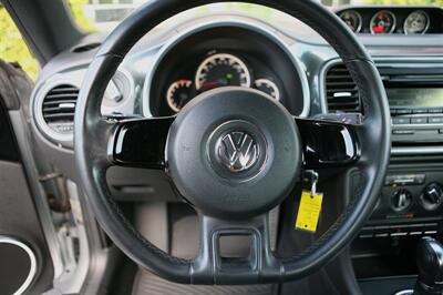 2013 Volkswagen Beetle Turbo PZEV   - Photo 18 - Strasburg, PA 17579