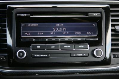 2013 Volkswagen Beetle Turbo PZEV   - Photo 19 - Strasburg, PA 17579