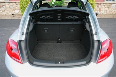 2013 Volkswagen Beetle Turbo PZEV   - Photo 14 - Strasburg, PA 17579
