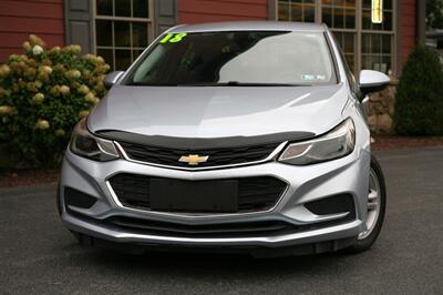 2018 Chevrolet Cruze LT   - Photo 2 - Strasburg, PA 17579