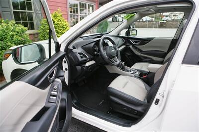 2022 Subaru Forester Limited AWD   - Photo 8 - Strasburg, PA 17579