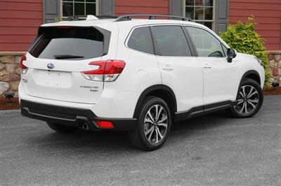 2022 Subaru Forester Limited AWD   - Photo 5 - Strasburg, PA 17579