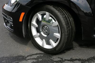2019 Volkswagen Beetle 2.0T SE - Photo 3 - Strasburg, PA 17579