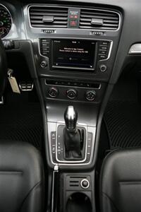 2017 Volkswagen Golf Alltrack TSI S 4Motion - Photo 20 - Strasburg, PA 17579