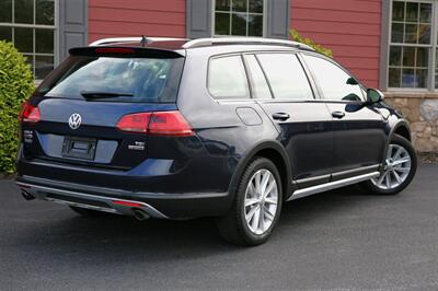 2017 Volkswagen Golf Alltrack TSI S 4Motion - Photo 5 - Strasburg, PA 17579