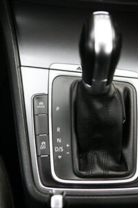 2017 Volkswagen Golf Alltrack TSI S 4Motion - Photo 23 - Strasburg, PA 17579