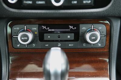 2016 Volkswagen Touareg TDI Lux AWD   - Photo 27 - Strasburg, PA 17579