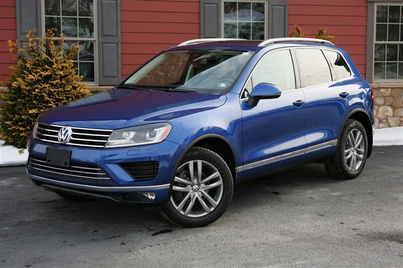 2016 Volkswagen Touareg TDI Lux AWD   - Photo 1 - Strasburg, PA 17579