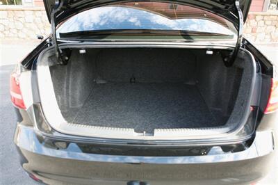 2015 Volkswagen Jetta S - Photo 13 - Strasburg, PA 17579