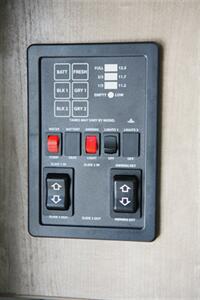 2025 Keystone Springdale 220ML   - Photo 19 - Strasburg, PA 17579