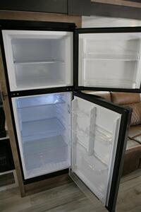 2025 Keystone Springdale 220ML   - Photo 24 - Strasburg, PA 17579