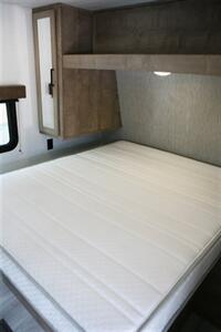 2025 Keystone Springdale 220ML   - Photo 17 - Strasburg, PA 17579