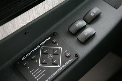 2022 Coachman Encore M355DS   - Photo 27 - Strasburg, PA 17579