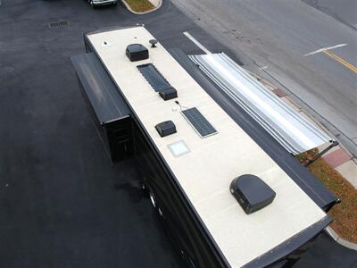 2022 Coachman Encore M355DS   - Photo 10 - Strasburg, PA 17579