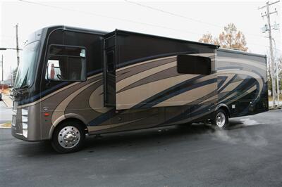 2022 Coachman Encore M355DS   - Photo 7 - Strasburg, PA 17579