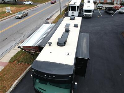 2022 Coachman Encore M355DS   - Photo 9 - Strasburg, PA 17579